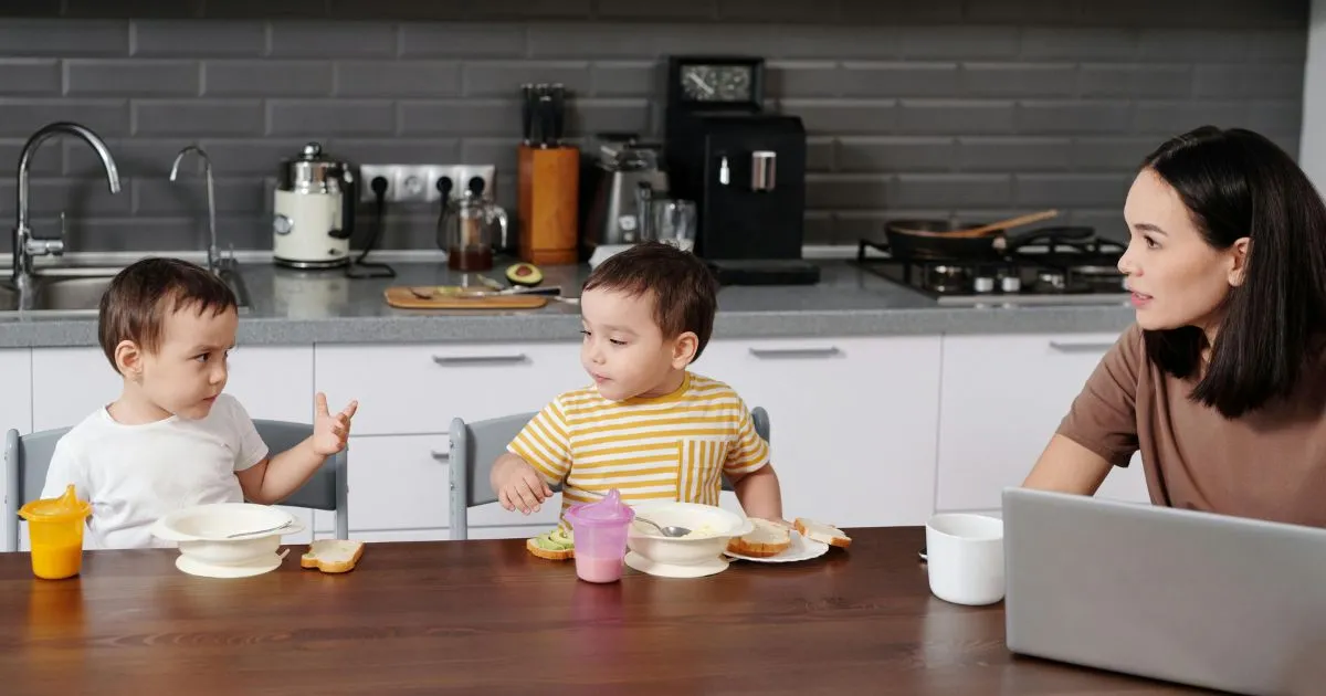 Munchkin Snack Catcher